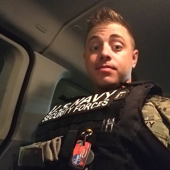 Meet your Posher, Tommy - Picture 1 of 1